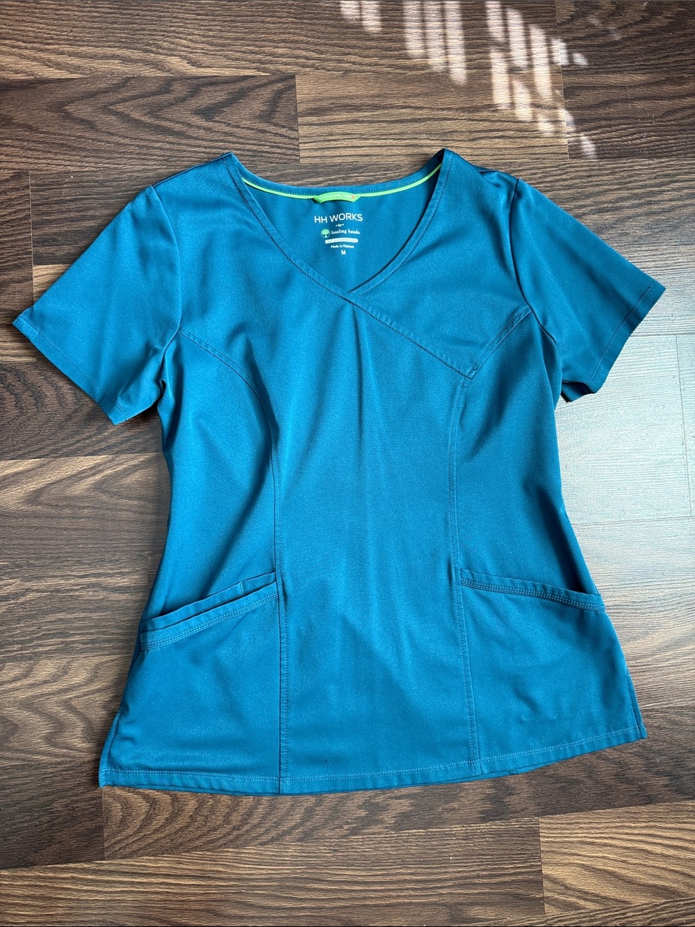 Women’s healing hands Scrub top
